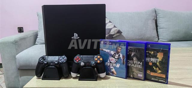 Ps 4 pro باقي جديد  - 2