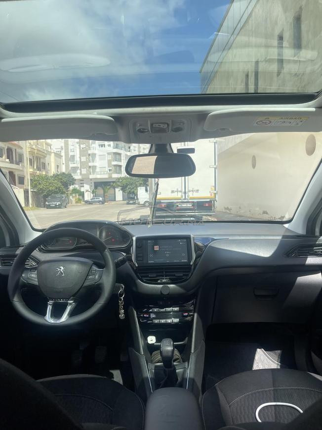 Peugeot 208 White Édition 2019