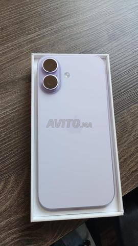 iPhone 17 en état normal, 256 Go, batterie 100