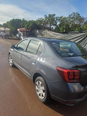 Dacia Logan Diesel Manuelle 2018 à Casablanca - 2