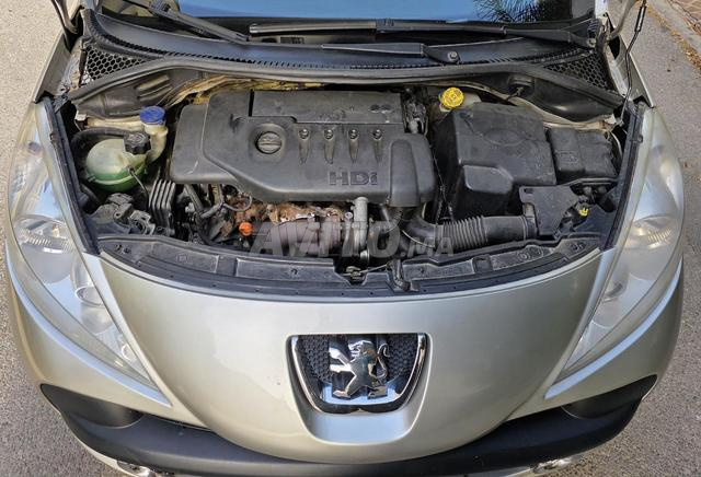 PEUGEOT 207 Diesel 11/2009 à Tanger