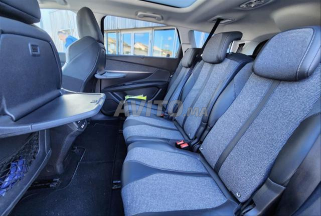 Peugeot 5008 Allure 2.0 HDi 150 BVA 2022 - 2