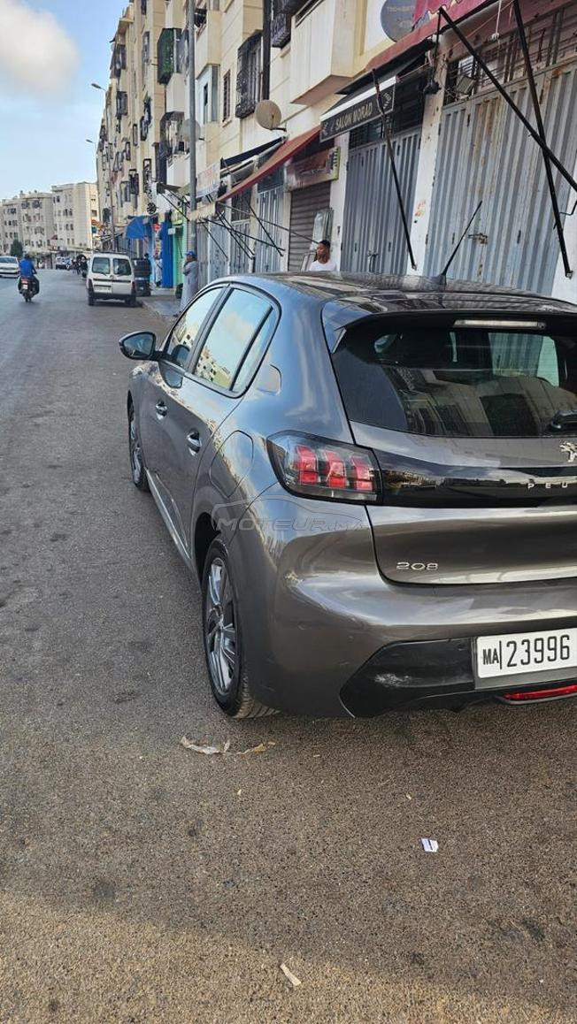 Peugeot208