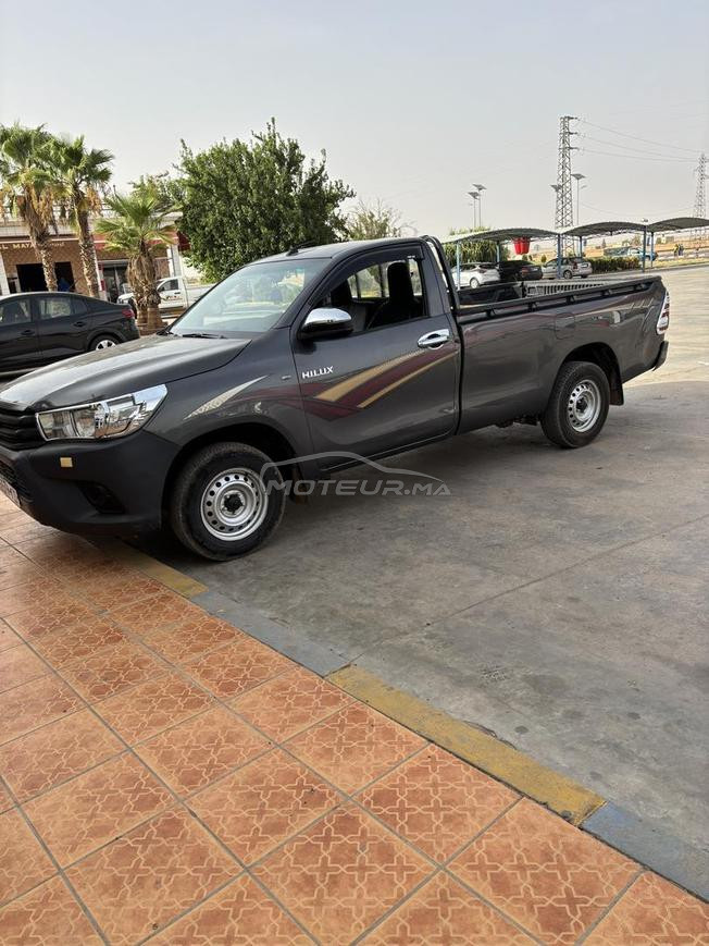 toyota hilux tres bon etat