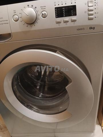 غسالة ملابس وثلاجة في حالة جيدة جدًا - 2