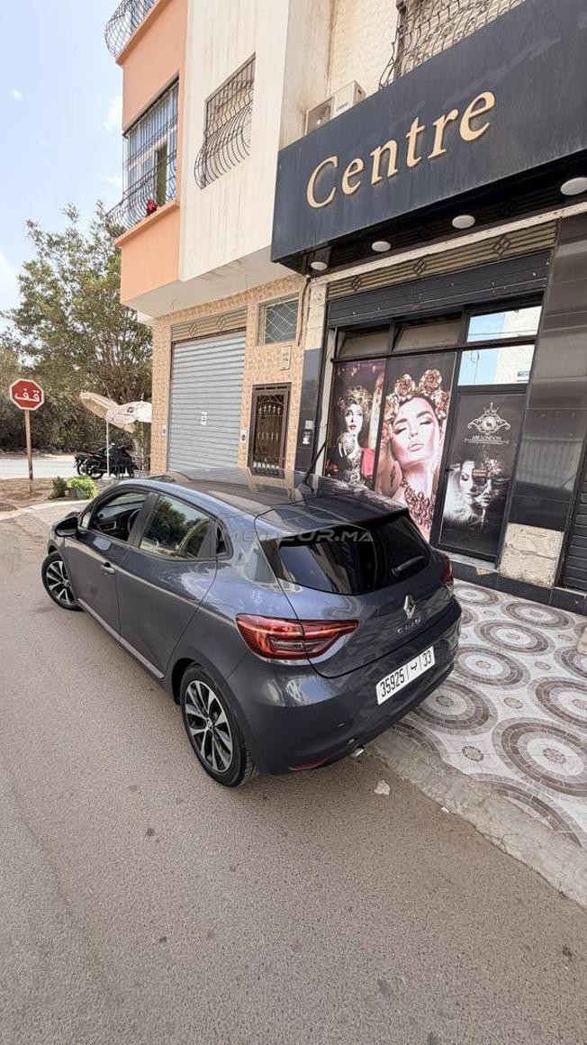 RENAULT CLIO 5 2022