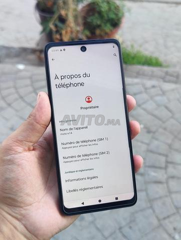Motorola Moto E14 64GB - très propre et fonctionne parfaitement - 2