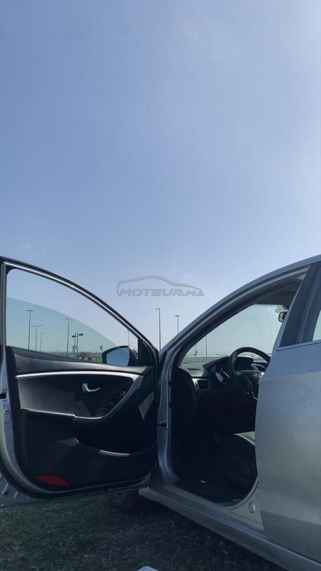 Hyundai i30 tout option ba9a n9iya