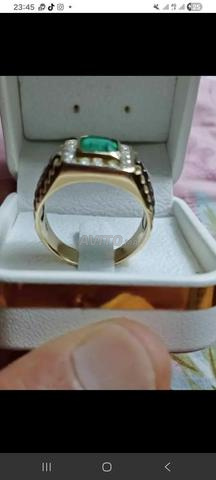 Une bague à vendre - 2