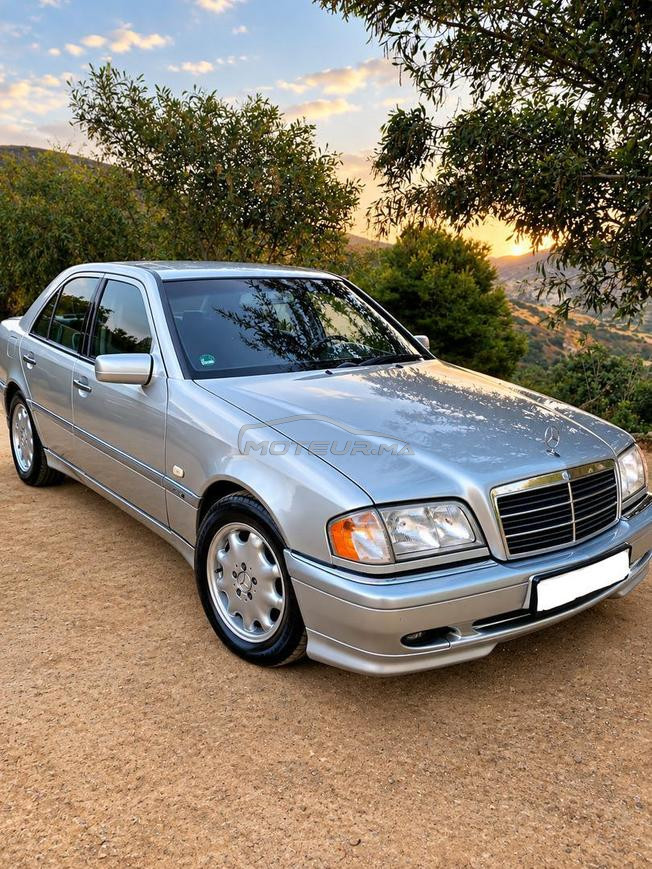 Mercedes-Benz 250 Diesel Automatique 1997 à Nador