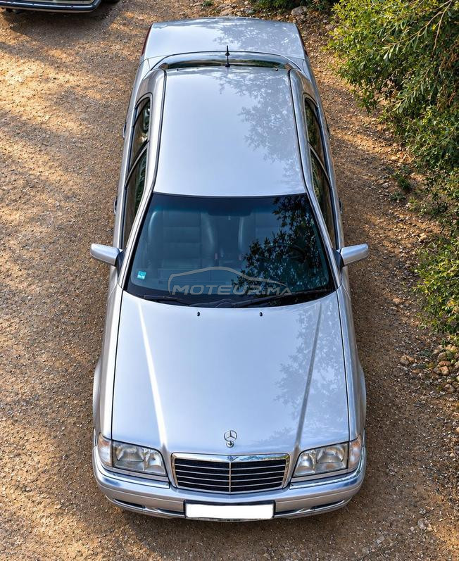 Mercedes-Benz 250 Diesel Automatique 1997 à Nador