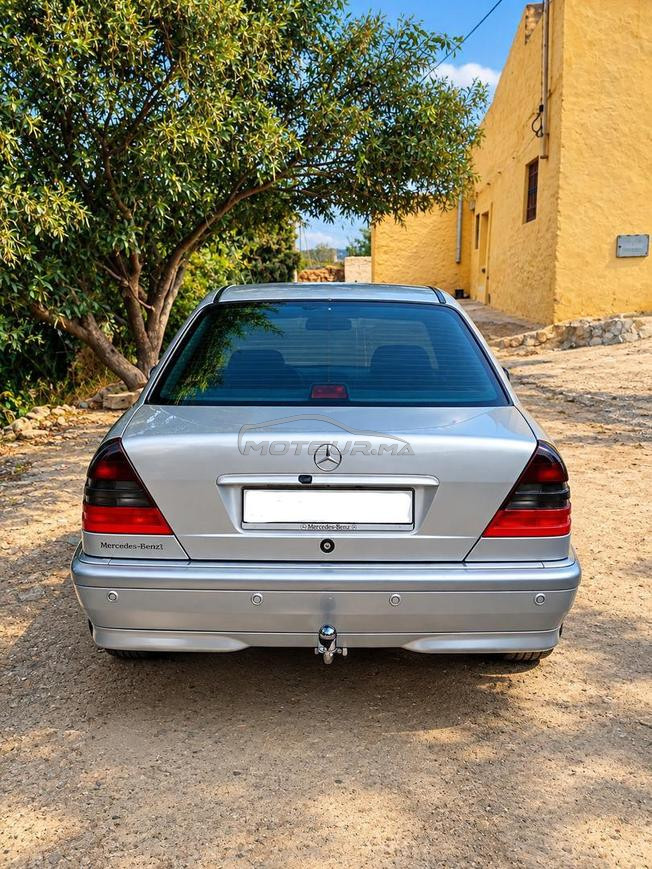 Mercedes-Benz 250 Diesel Automatique 1997 à Nador