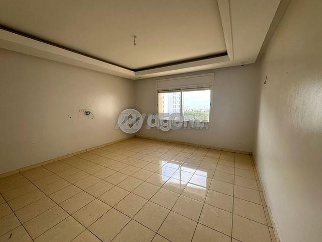 CMN-AN-1825 - Appartement à vendre à Ain Diab Ex...