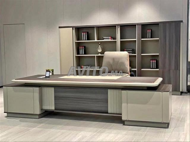Bureau professionnel avec rangement - 2