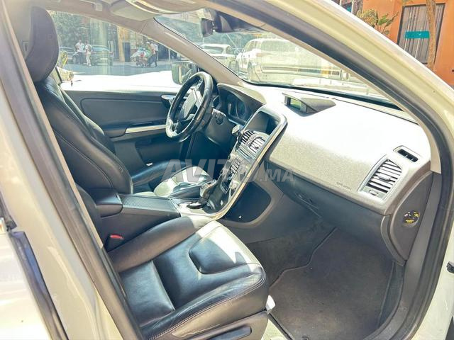 فولفو XC60 ديزل أوتوماتيك 2015 في مراكش - 2