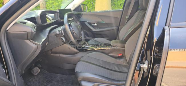 Peugeot 2008 encore nuef