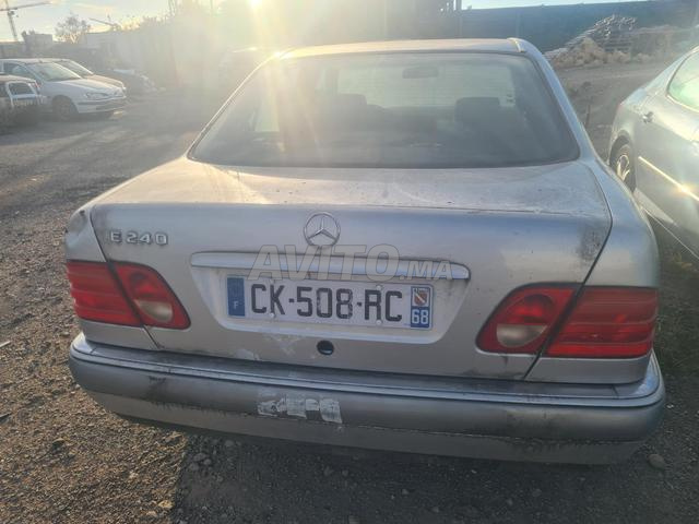 قطع غيار مرسيدس E240 أوتوماتيك - 2