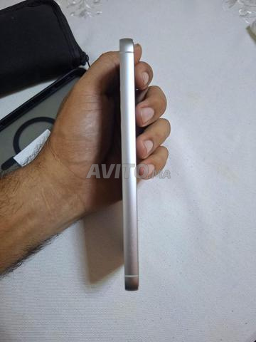 Samsung Galaxy S23 FE - 2