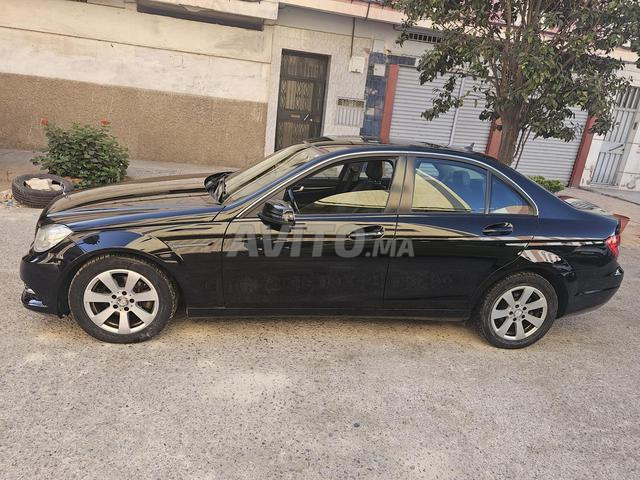 Voiture Mercedes C220 - 2