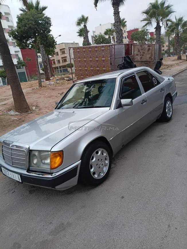 سيارة مليحة مفيهاش لعيب مطور جديد مكيناش كسيدة 