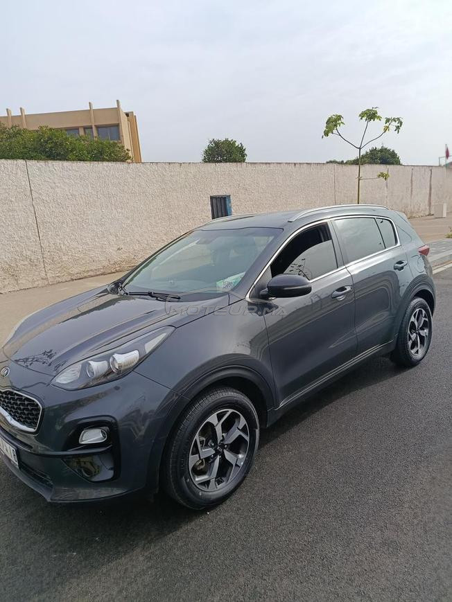 je mets en vente ma kia Sportage  .