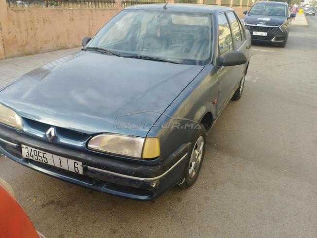 Renault R19 Essence Manuelle 1999 à Casablanca