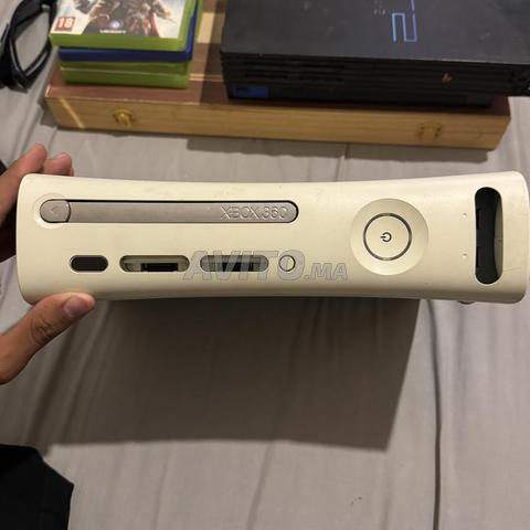 X-BOX 360 avec manette originale et le chargeur... - 2