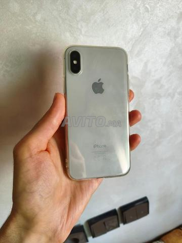 iPhone X 64go - 2