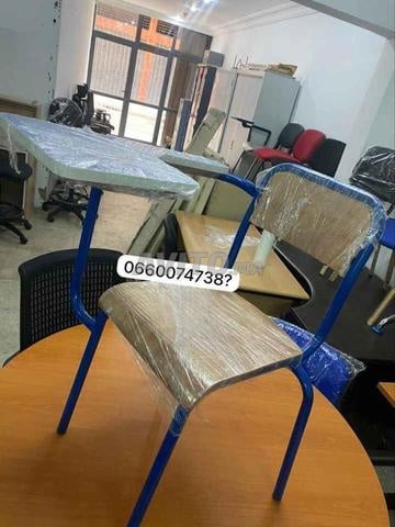 Chaise écritoire pratique - 2