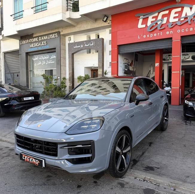 PORSCHE CAYENNE (4500km)