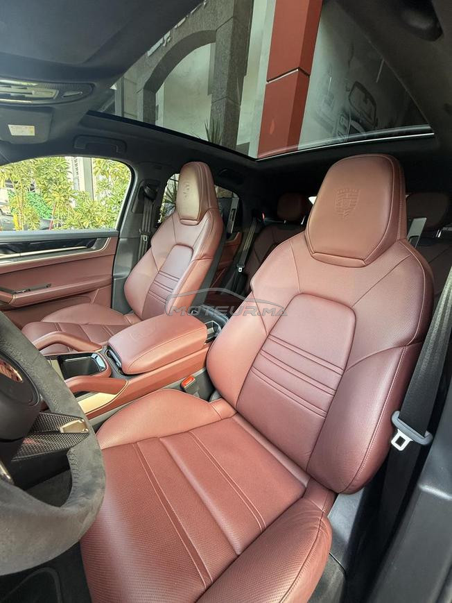 PORSCHE CAYENNE (4500km)