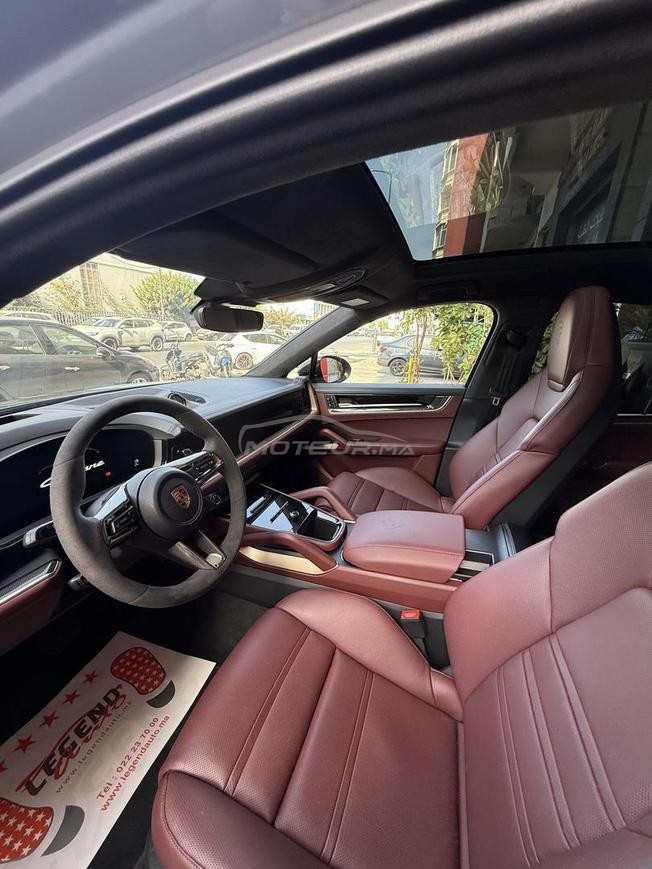 PORSCHE CAYENNE (4500km)