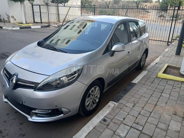 Renault Scenic 3 Diesel 7 places Manuelle 2013 - 2