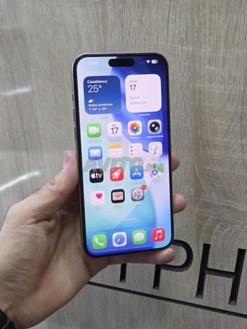 iPhone 15 Pro Max 512GB 92% batterie tout est original - 2