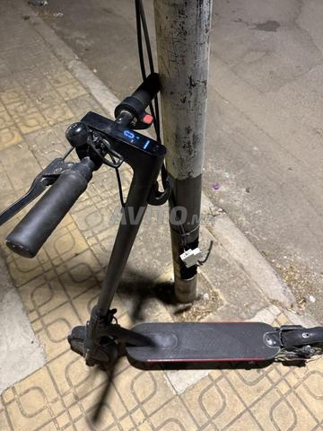 Trottinette Xiaomi Pro 2 avec chargeur, bon état - 2