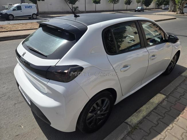 Peugeot 2O8 diesel toutes options 