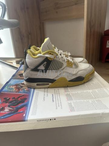 Chaussures Jordan 4 38 - 2