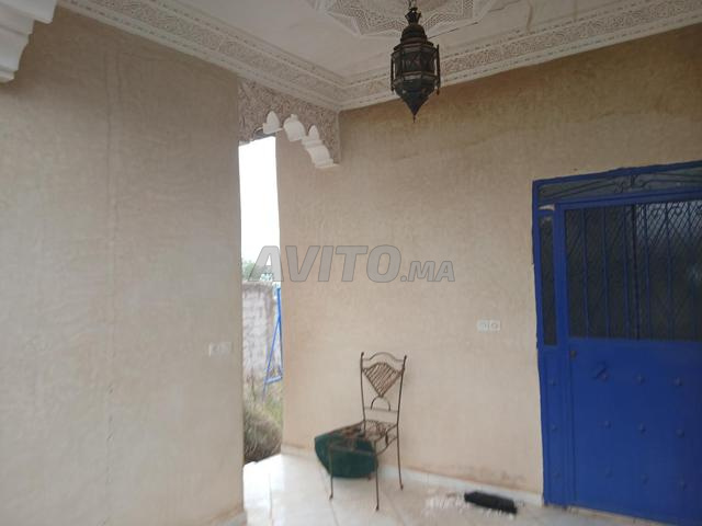 منزل للبيع مساحة 300 متر مربع - 2