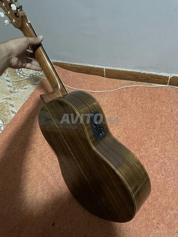 جيتار كلاسيك إسباني