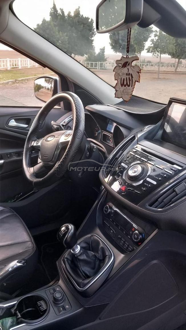ford kuga en bon etat