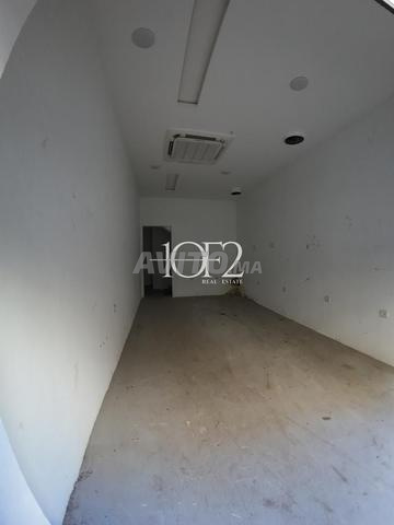 للإيجار - محل تجاري بوسط المدينة - طنجة - 2