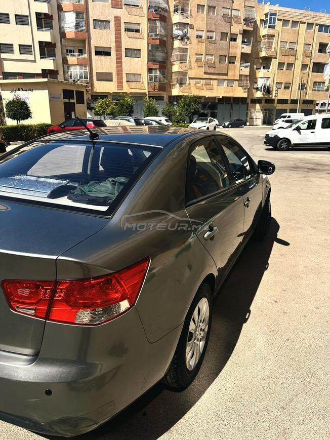 Kia cerato essence 