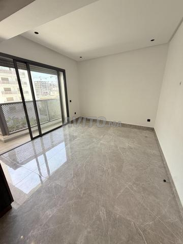 Joli Studio à louer avec terrasse vue piscine - 2