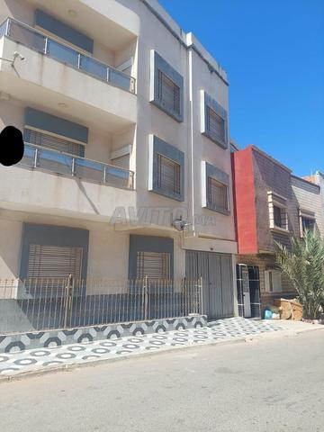 منزل شوكا 330 متر مربع مواجه للجنوب ومشمس جداً