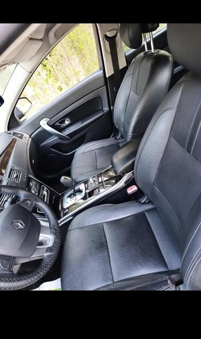 renault latitude automatique