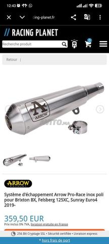 Arrow Pro-Race en acier inoxydable poli pour moto.
