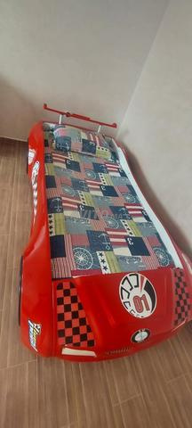 Lit voiture pour enfant