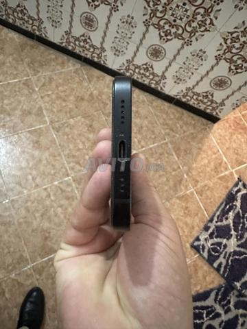 آيفون 16e - 2