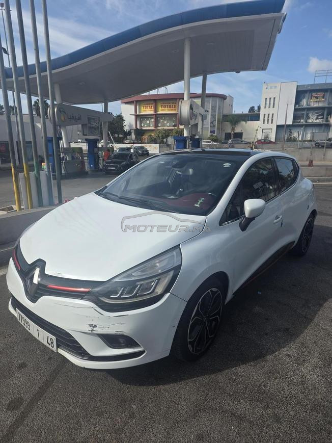 Clio 4 Intense Full Option avec Toit Panoramique
