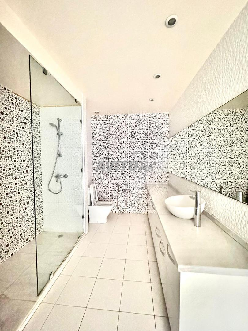 Bel appartement rénové et lumineux - Maarif